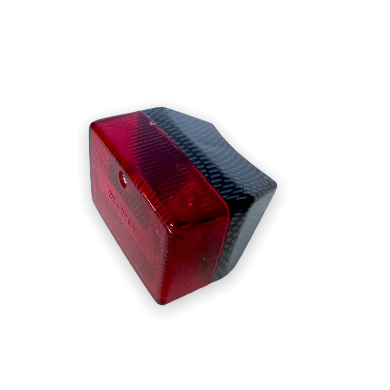 Rear light Small appearance Carbon