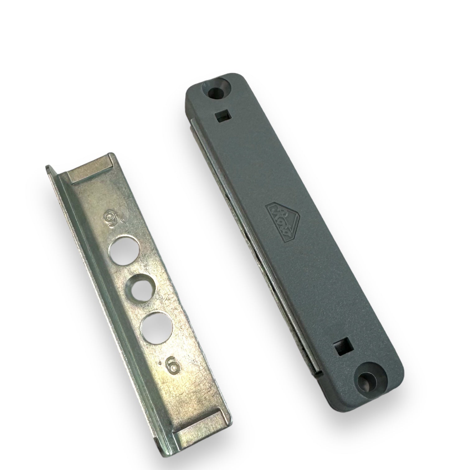 Magnetic closer for balcony doors